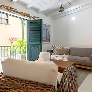 https://double-balcony-old-city-4br-2bth-hot-water.cartagena-hotels.org
